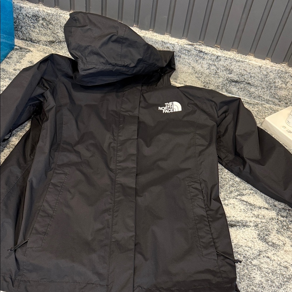 The North Face Women’s Black Raincoat
